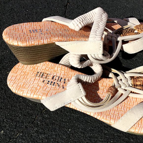 Hee Grand Women's Sandals - Size 7 - Picture 2 of 2